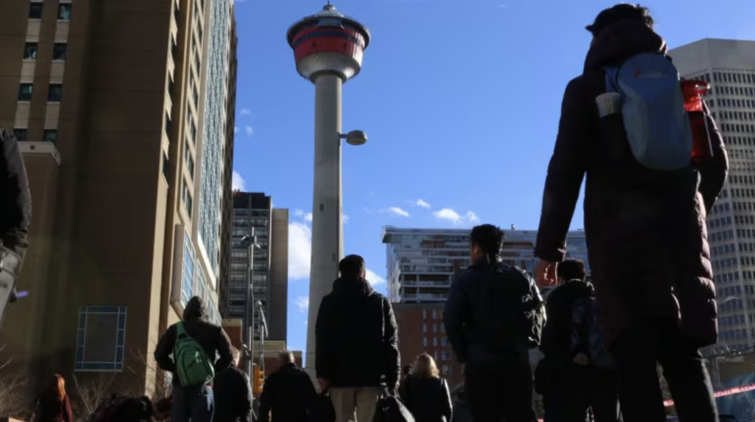 Alberta's population surges by record-setting 202,000 people